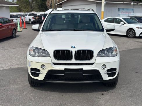 Used 2011 BMW X5 xDrive35i image 2