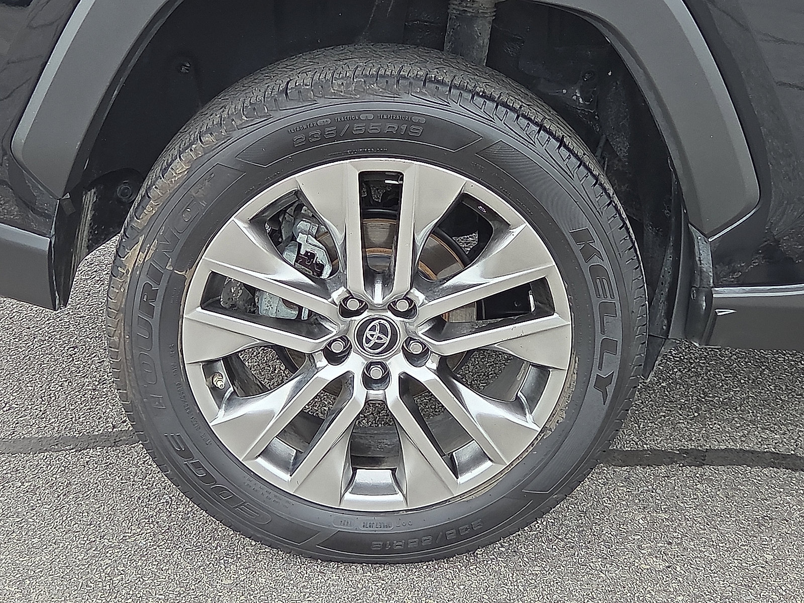Used 2019 Toyota RAV4 Limited FWD image 17