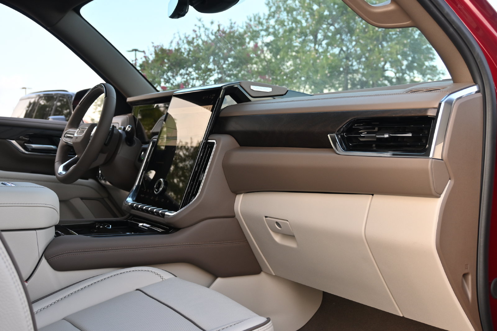 New 2026 GMC Yukon Denali w/ Advanced Technology Package RWD image 51
