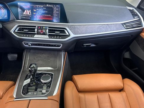 Used 2021 BMW X7 xDrive40i w/ Premium Package AWD/4WD image 29