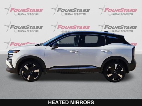 New 2026 Nissan Kicks SR w/ SR Premium Package FWD image 8