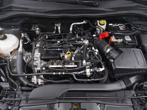 Used 2020 Ford Escape S image 30