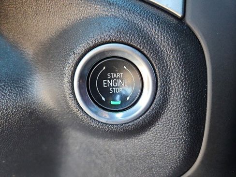 Used 2021 Chevrolet Silverado 1500 RST image 18