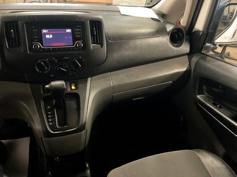 Used 2018 Nissan NV200 S w/ Back Door Glass Package image 20