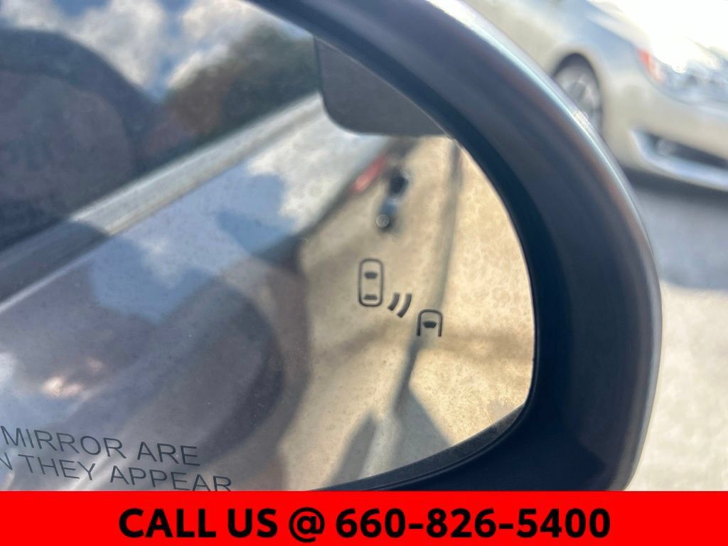 Used 2021 Toyota C-HR Nightshade FWD image 9