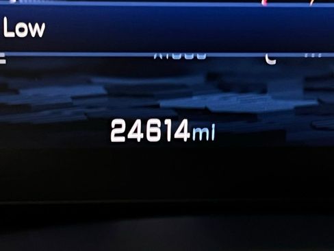 Used 2025 Chevrolet Tahoe Z71 image 19