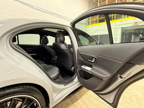 Used 2025 Mercedes-Benz E 53 AMG e 4MATIC Sedan image 54