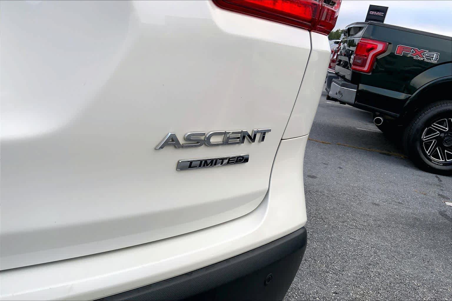 Used 2023 Subaru Ascent Limited AWD/4WD image 9