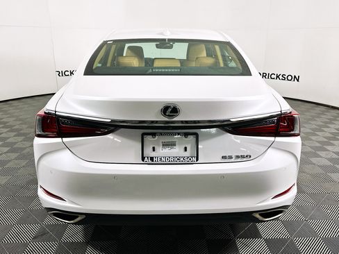 Used 2024 Lexus ES 350 w/ Premium Package image 4