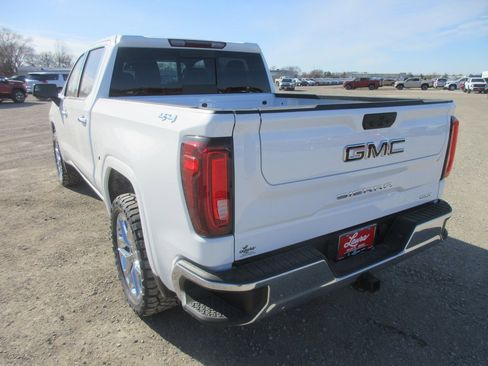 New 2026 GMC Sierra 1500 SLT w/ SLT Convenience Package image 10