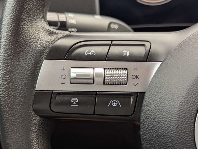 Used 2025 Hyundai Tucson SEL FWD image 25