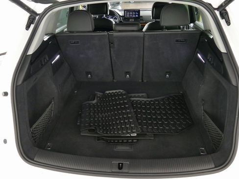 Used 2022 Audi Q5 2.0T Premium w/ Convenience Package image 30