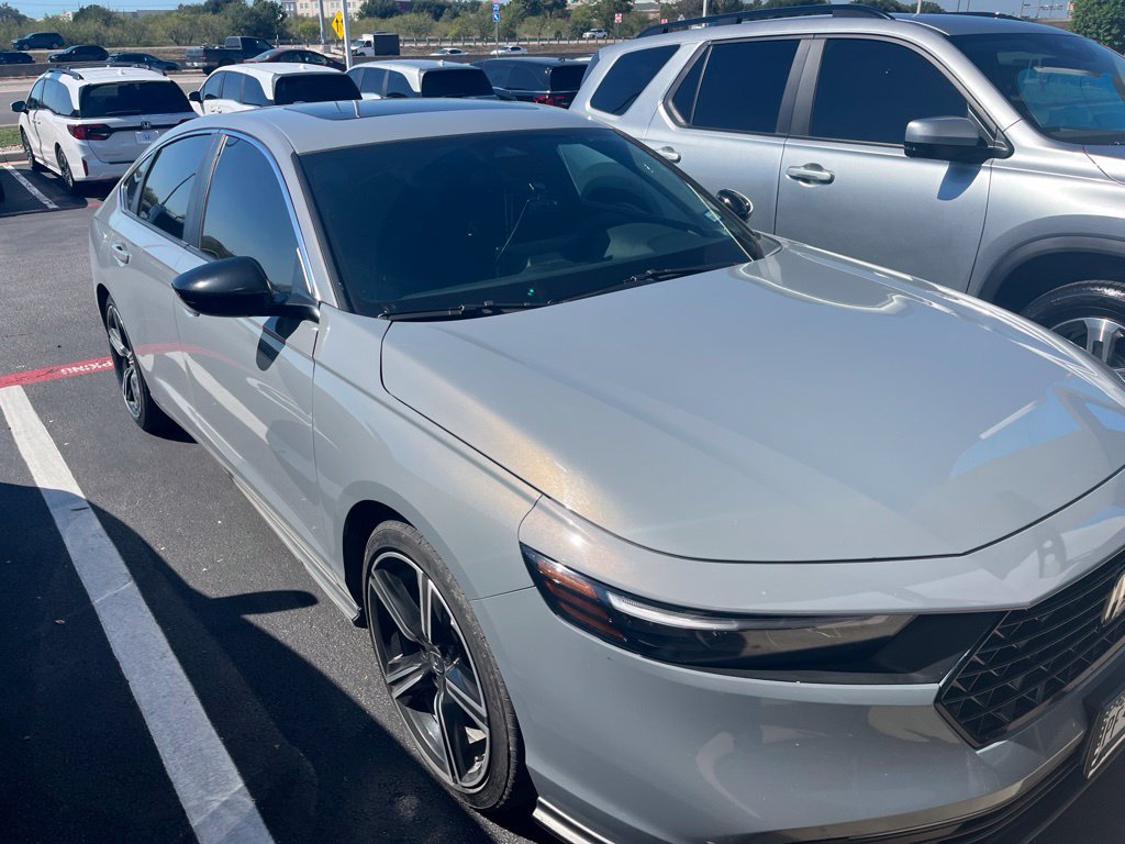 Used 2025 Honda Accord Sport image 8
