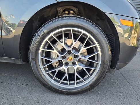 Used 2018 Porsche Macan S AWD/4WD image 11