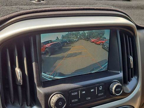 Used 2015 GMC Canyon SLT w/ Driver Alert Package RWD image 24