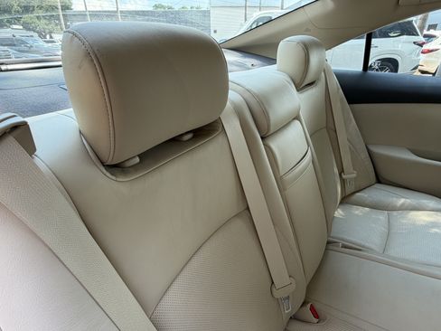 Used 2011 Lexus ES 350 FWD image 41