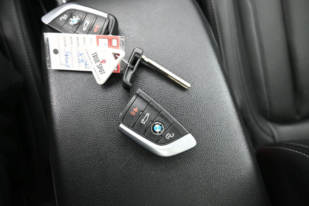 Used 2023 BMW X3 xDrive30i AWD/4WD image 22