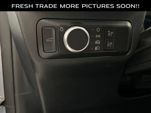 Used 2022 Ford Escape SE w/ Convenience Package FWD image 23