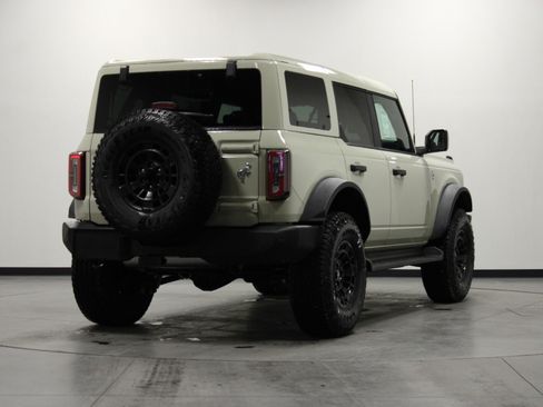 New 2026 Ford Bronco Outer Banks image 4