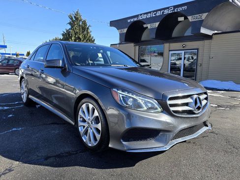 Used 2016 Mercedes-Benz E 400 E 400 4MATIC AWD 4dr Sedan image 1