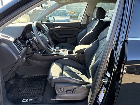 Used 2022 Audi Q5 e Premium AWD/4WD image 23