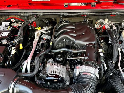 Used 2018 Jeep Wrangler Unlimited Sport image 33