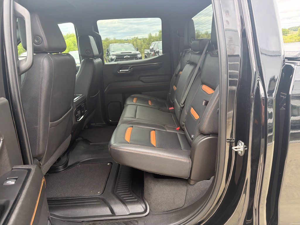 Certified 2023 GMC Sierra 1500 AT4 AWD/4WD image 29