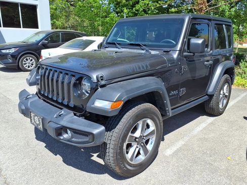 Used 2022 Jeep Wrangler Willys AWD/4WD image 2