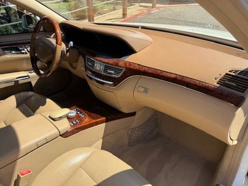 Used 2010 Mercedes-Benz S 550 image 33