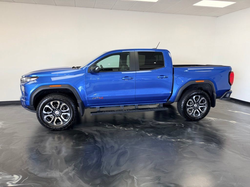 Used 2023 GMC Canyon AT4 w/ AT4 Premium Package AWD/4WD image 18