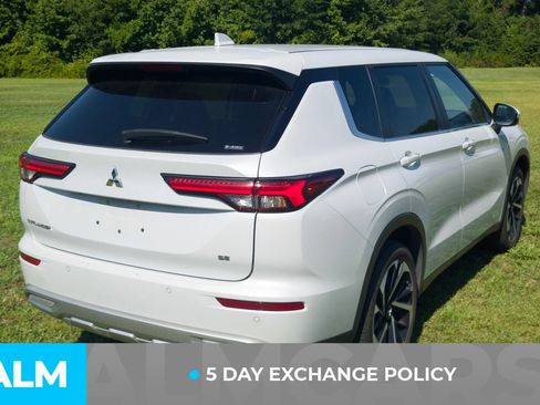 Used 2024 Mitsubishi Outlander SE AWD/4WD image 4