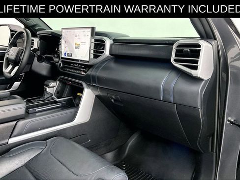 Used 2023 Toyota Sequoia Platinum AWD/4WD image 21