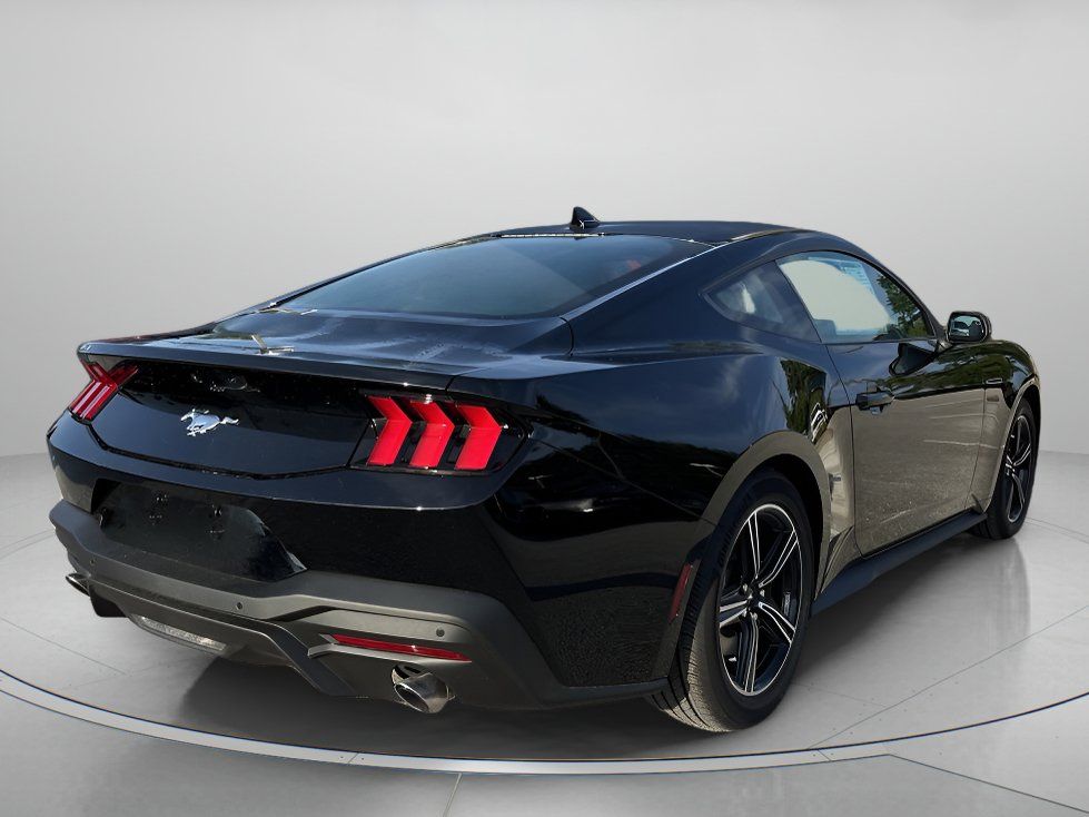 Certified 2025 Ford Mustang Coupe RWD image 3