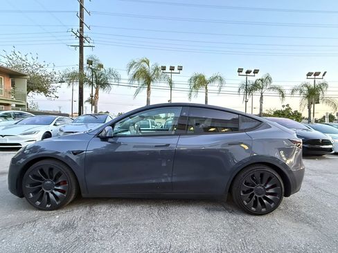 Used 2023 Tesla Model Y Performance AWD/4WD image 4
