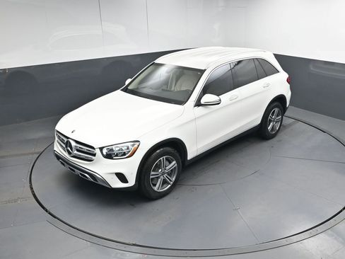 Used 2021 Mercedes-Benz GLC 300 image 32