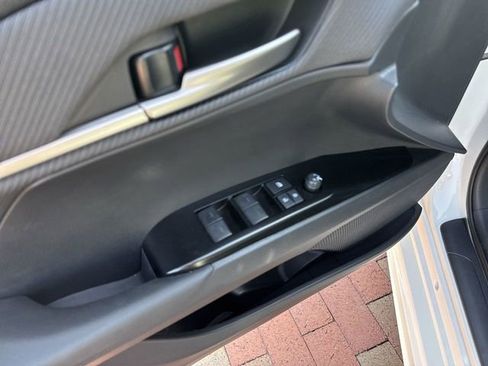 Used 2025 Toyota Camry SE w/ Convenience Package FWD image 13
