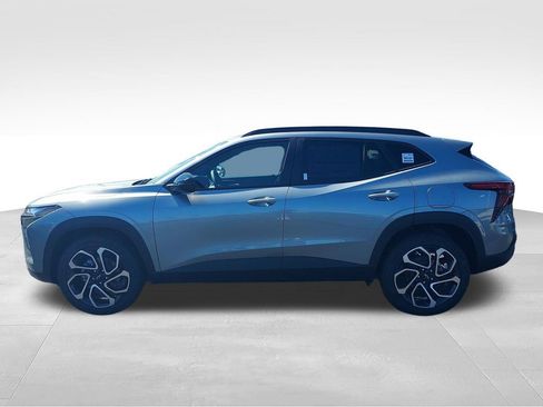 New 2026 Chevrolet Trax RS w/ Driver Confidence Package FWD image 2