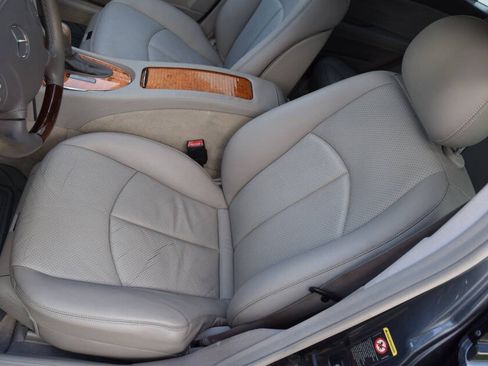 Used 2006 Mercedes-Benz E 350 Sedan image 36
