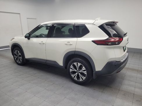 Used 2021 Nissan Rogue SV FWD image 3