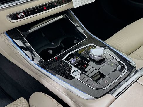 New 2026 BMW X5 xDrive50e w/ Executive Package image 15