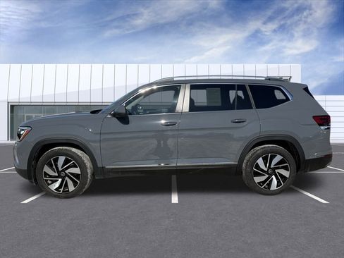 Used 2025 Volkswagen Atlas SEL AWD/4WD image 5