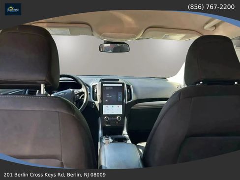 Used 2021 Ford Edge SE image 23