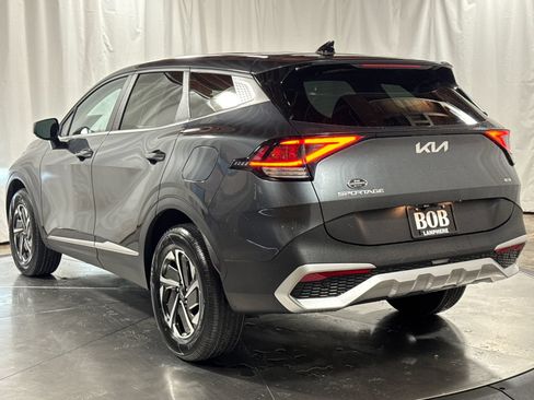 Used 2023 Kia Sportage LX AWD/4WD image 9
