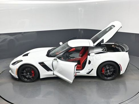 Used 2016 Chevrolet Corvette Z06 w/ 2LZ Preferred Equipment Group image 17