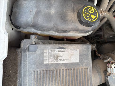 Used 2011 Chevrolet Silverado 3500 W/T RWD image 19