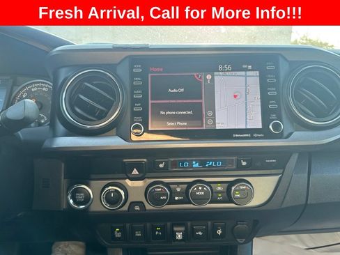 Used 2020 Toyota Tacoma TRD Off-Road w/ Technology Package AWD/4WD image 5