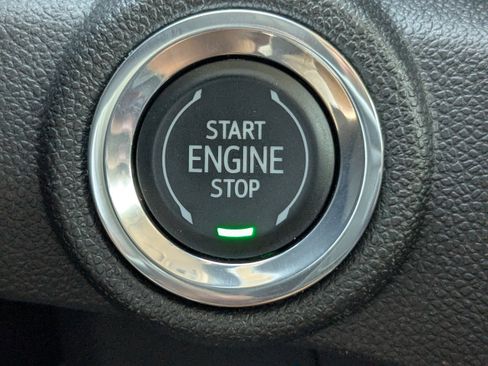 Used 2023 Chevrolet TrailBlazer LT image 24