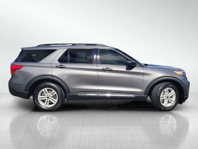 Certified 2023 Ford Explorer XLT w/ Equipment Group 202A RWD image 3