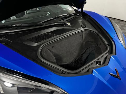 Used 2025 Chevrolet Corvette Stingray Premium Conv w/ Stealth Interior Trim Package RWD image 9