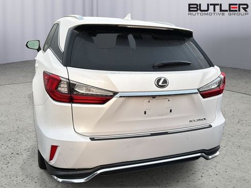 Used 2019 Lexus RX 350L Luxury w/ Cold Area Package (CT) AWD/4WD image 9